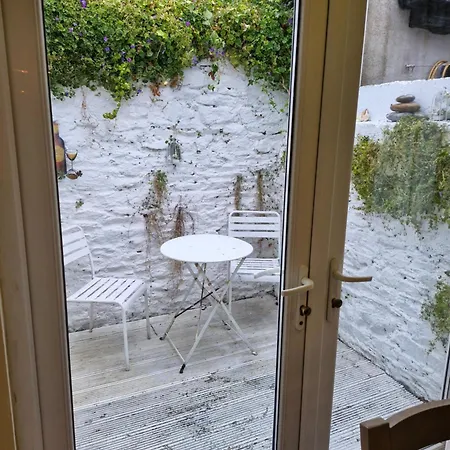 Дом отдыха Model Корк